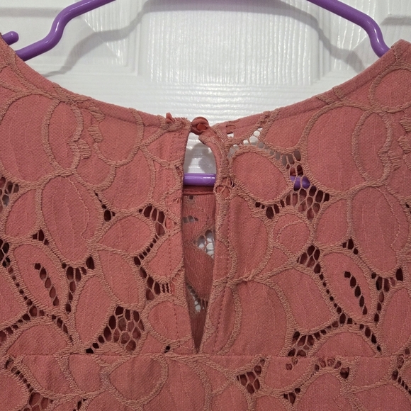 Monteau Lace Over Solid Matching Tank Sweetheart  Short Sleeve Top Size Medium - Picture 3 of 6